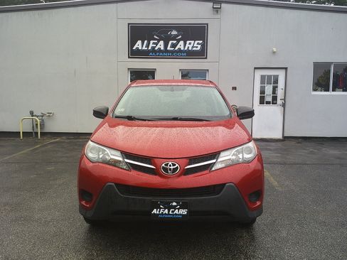 Used 2015 Toyota RAV4 LE AWD/4WD image 2