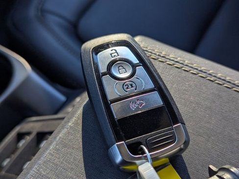 Certified 2025 Ford Bronco Badlands image 29