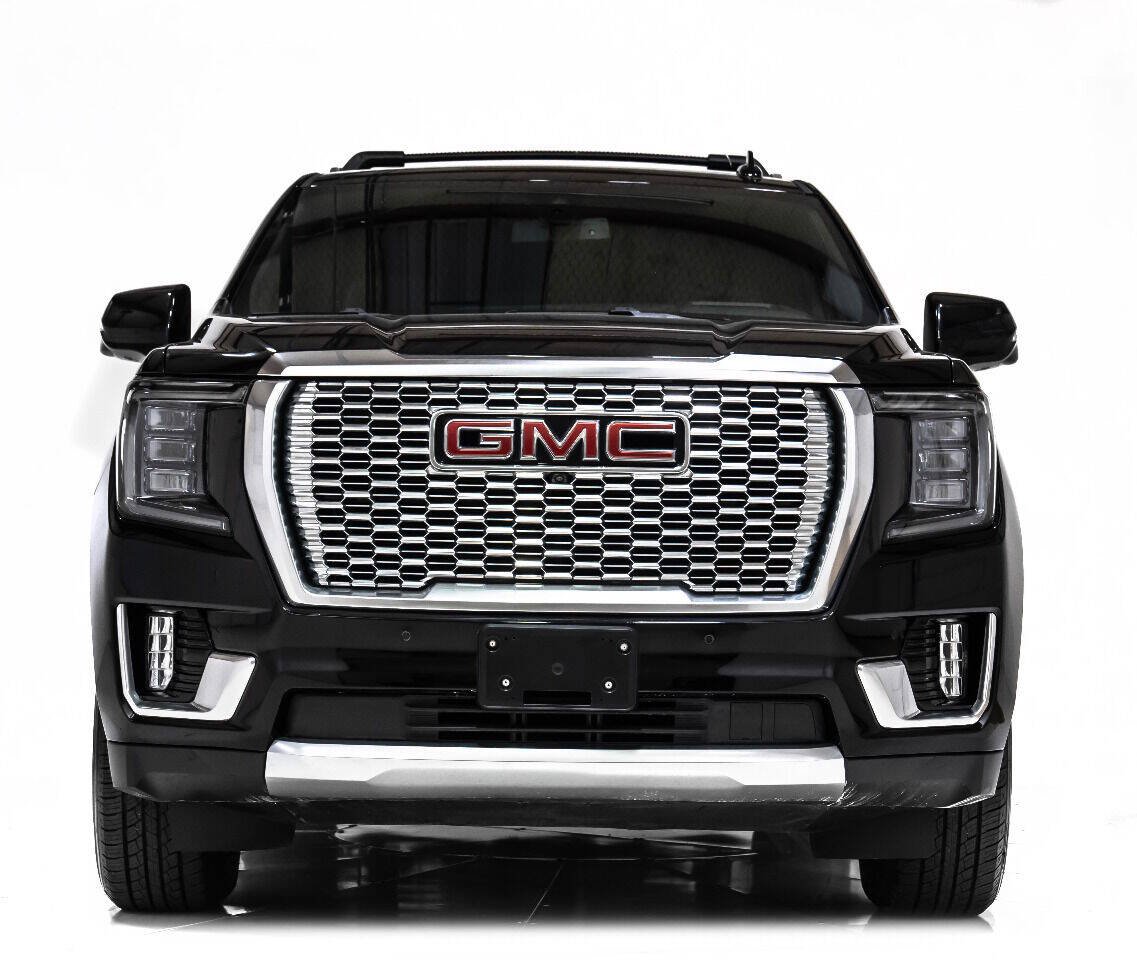Used 2021 GMC Yukon XL Denali AWD/4WD image 8