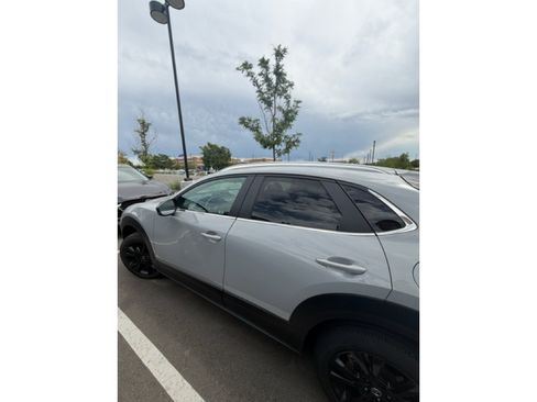 Used 2025 MAZDA CX-30 AWD 2.5 S w/ Select Sport Pkg image 2