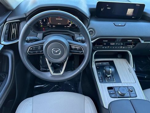 Certified 2024 MAZDA CX-90 Plug-In Hybrid w/ Preferred AWD/4WD image 20