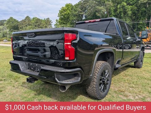 New 2026 Chevrolet Silverado 2500 High Country w/ Midnight Edition AWD/4WD image 2