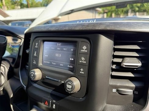 Used 2024 RAM 3500 SLT w/ Quick Order Package 2YG SLT AWD/4WD image 94