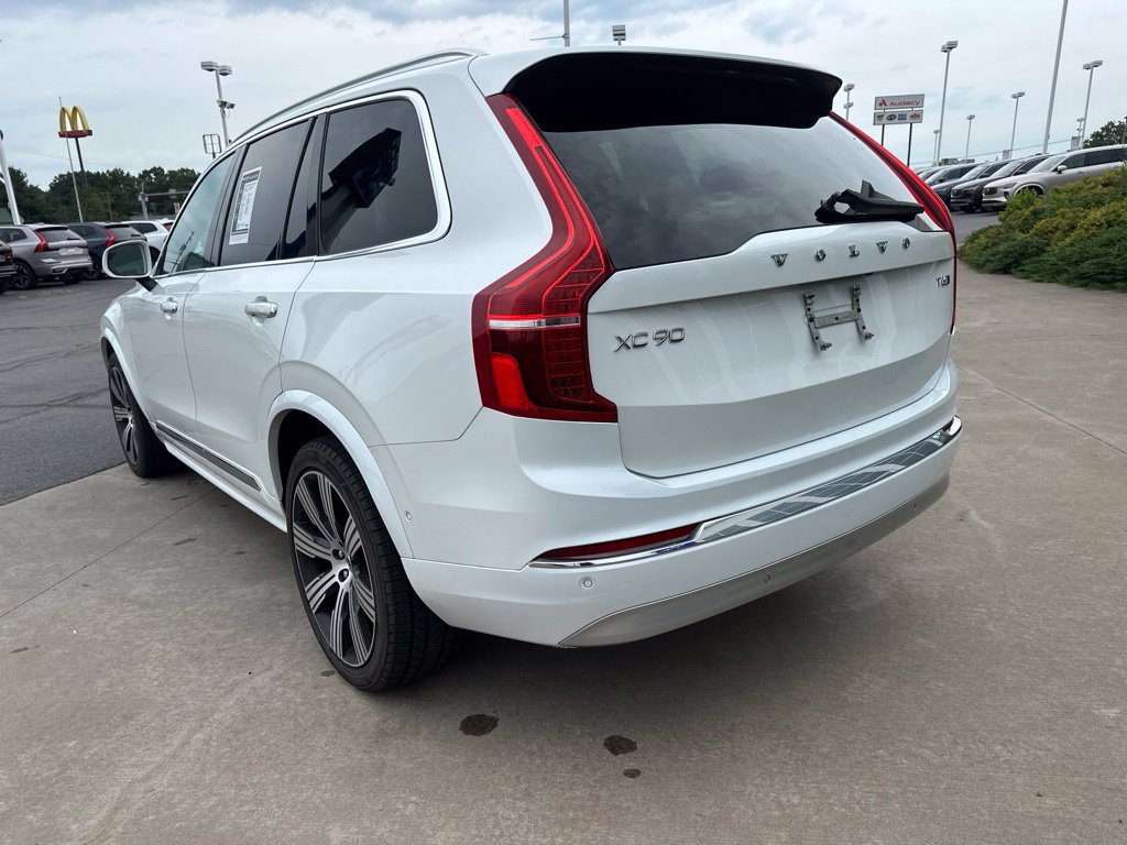 Used 2022 Volvo XC90 T6 Inscription w/ Lounge Package AWD/4WD image 8