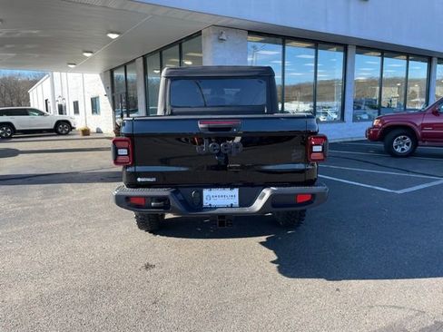 New 2026 Jeep Gladiator Willys AWD/4WD image 6