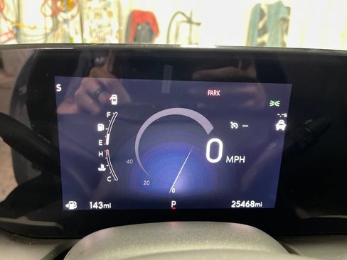Used 2024 Buick Encore GX Preferred w/ Comfort Package AWD/4WD image 18