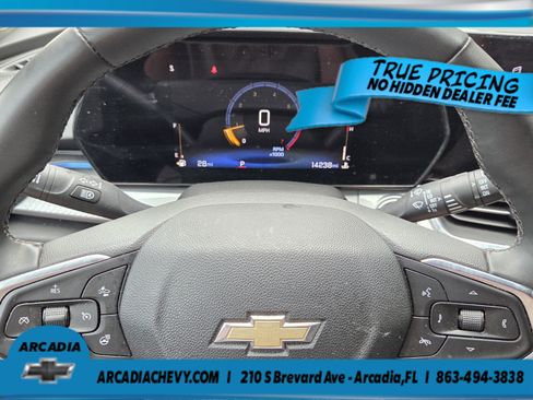Used 2025 Chevrolet Trax LT w/ Driver Confidence Package FWD image 18