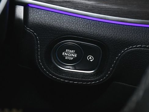 Used 2023 Mercedes-Benz GLS 580 4MATIC image 35