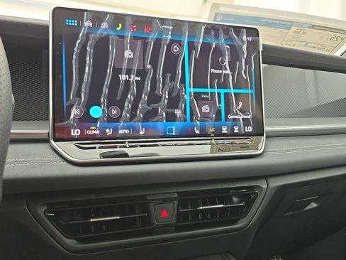New 2026 Volkswagen Tiguan SE R-Line AWD/4WD image 20