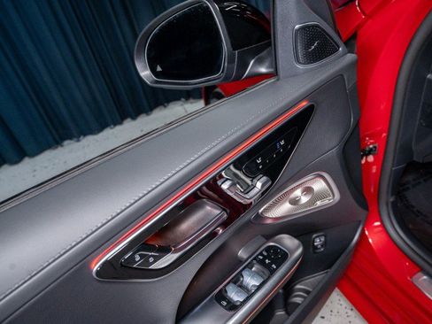 Certified 2025 Mercedes-Benz C 300 Sedan image 11