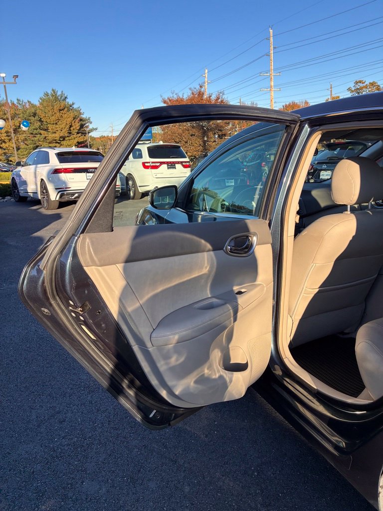 Used 2013 Nissan Sentra SL w/ Leather Pkg FWD image 24