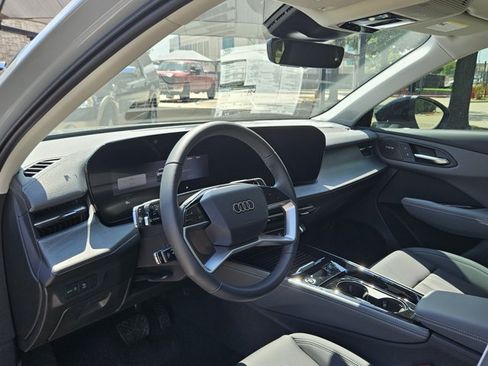 New 2026 Audi Q3 quattro 2.0T AWD/4WD image 13