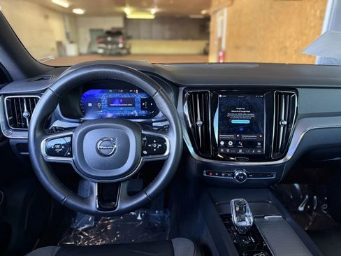 Used 2024 Volvo S60 B5 Plus w/ Climate Package image 21