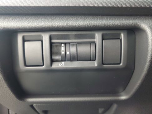 New 2025 Subaru Crosstrek 2.5i Limited image 30