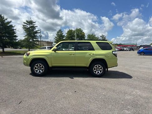 Used 2023 Toyota 4Runner TRD Off-Road Premium w/ Moonroof Package AWD/4WD image 8