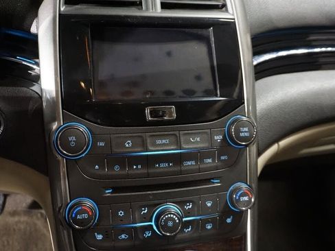 Used 2013 Chevrolet Malibu LTZ FWD image 17