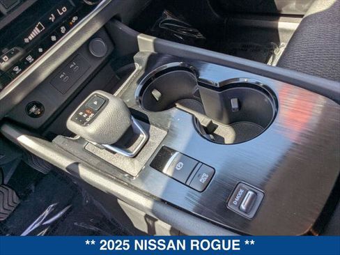 Used 2025 Nissan Rogue SV FWD image 19
