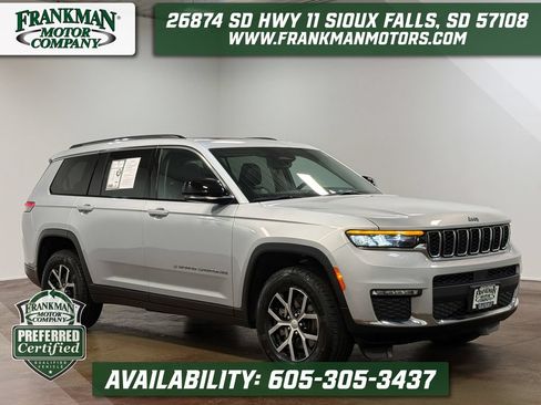 Used 2023 Jeep Grand Cherokee L Limited AWD/4WD image 1