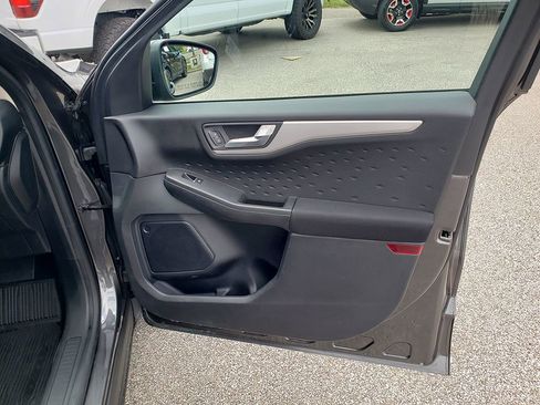 Used 2020 Ford Escape SE FWD image 20