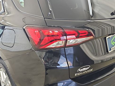 Used 2023 Chevrolet Equinox LS w/ LS Convenience Package image 38