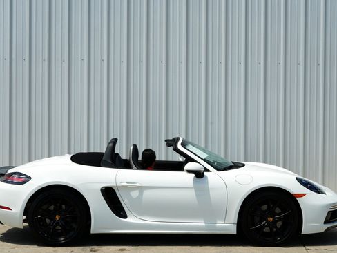 Used 2024 Porsche 718 Boxster image 43
