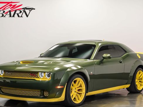 Used 2022 Dodge Challenger R/T Scat Pack image 1