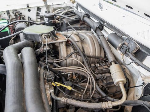Used 1992 Ford Bronco Custom AWD/4WD image 24