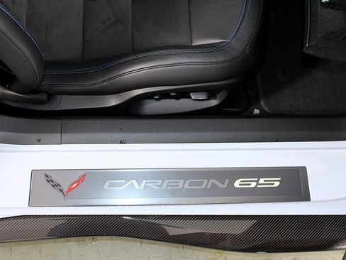 Used 2018 Chevrolet Corvette Z06 w/ Carbon 65 Edition image 31