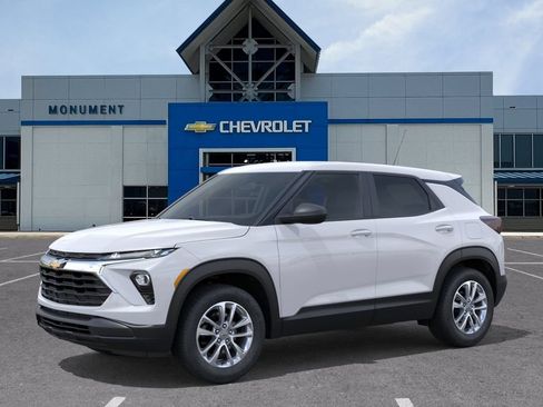 New 2026 Chevrolet TrailBlazer LS w/ LS Convenience Package FWD image 2