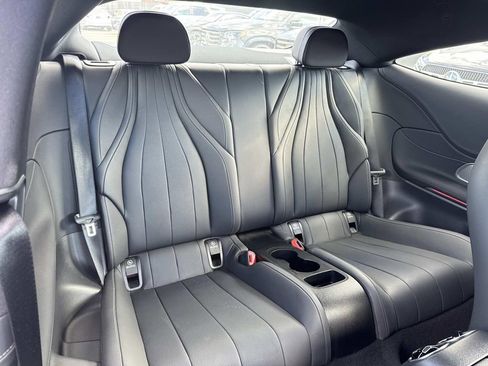 Used 2024 Mercedes-Benz CLE 300 4MATIC Coupe image 9