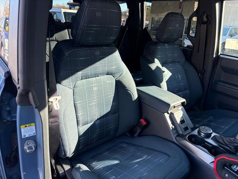 New 2025 Ford Bronco Heritage Edition image 17