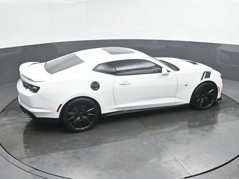 Used 2019 Chevrolet Camaro SS image 36
