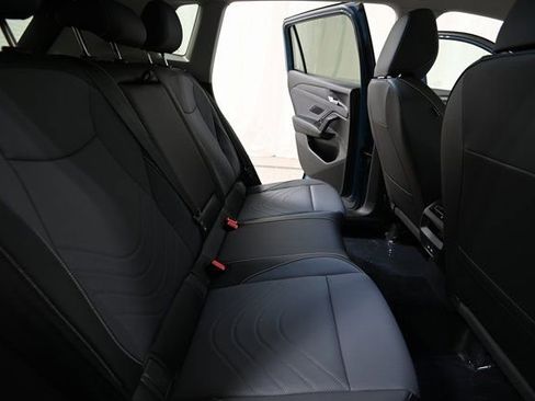 New 2026 Volkswagen Tiguan SE AWD/4WD image 28