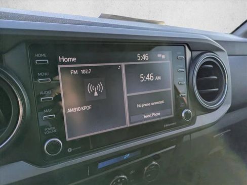 Used 2022 Toyota Tacoma TRD Sport w/ Technology Package image 12