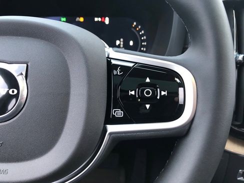 New 2026 Volvo XC60 B5 Ultra w/ Protection Package Premier image 22