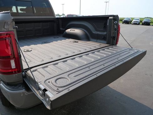 New 2026 RAM 2500 Big Horn AWD/4WD image 7