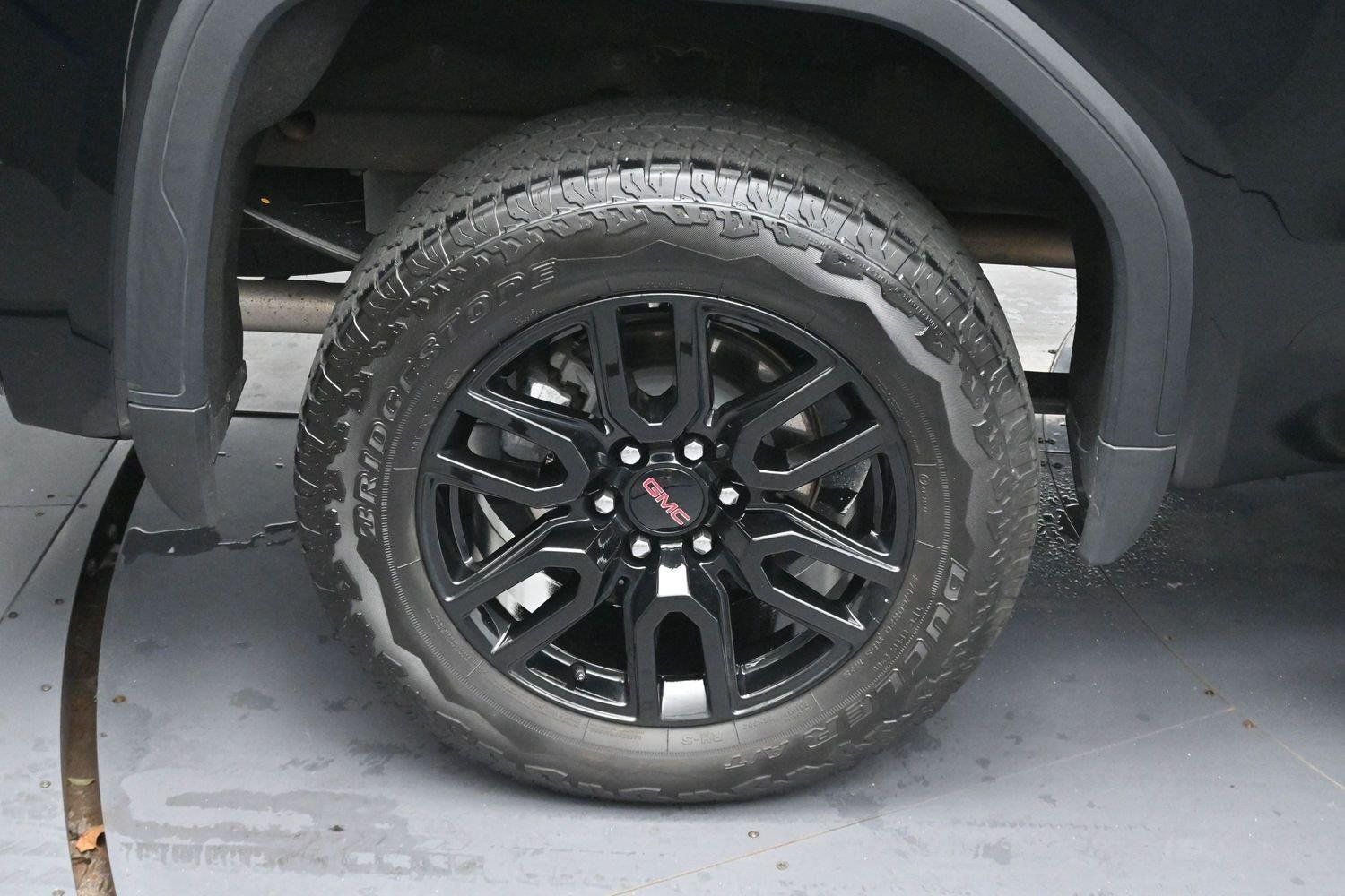 Used 2025 GMC Sierra 1500 Elevation w/ Elevation Premium Package AWD/4WD image 33
