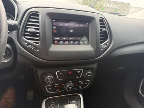 Used 2019 Jeep Compass Sport FWD image 12