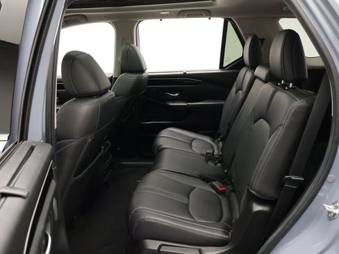 Used 2024 Honda Pilot Touring image 19