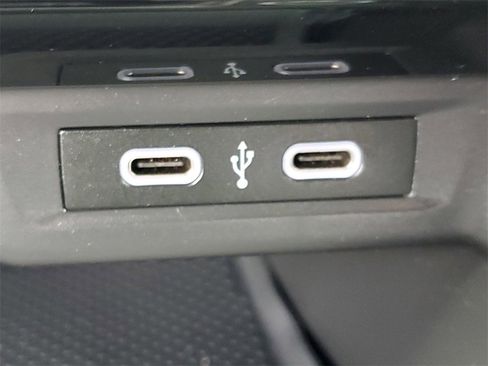 Used 2020 Volkswagen Jetta R-Line w/ R-Line Cold Weather Package image 33