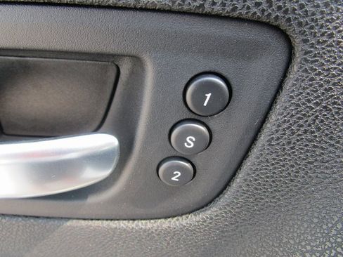 Used 2022 Dodge Charger SXT w/ Leather Interior Group image 23