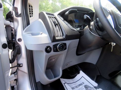 Used 2016 Ford Transit 350 XL image 10