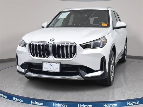 Used 2025 BMW X1 xDrive28i w/ Convenience Package image 3