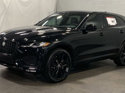 New 2026 Jaguar F-PACE R-Dynamic S image 1
