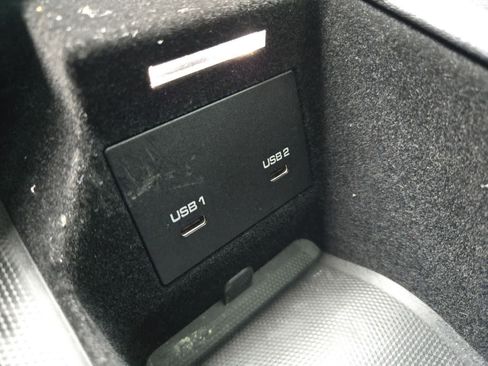 Used 2022 Porsche Cayenne S AWD/4WD image 30