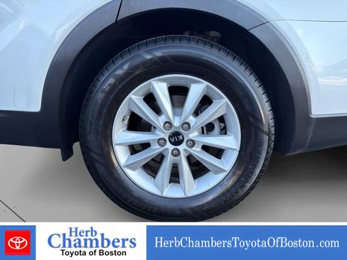 Used 2020 Kia Sorento LX w/ LX I4 Convenience Package AWD/4WD image 19