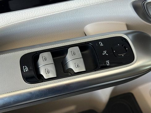 Certified 2026 Mercedes-Benz GLC 300 image 16