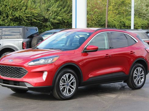 Used 2022 Ford Escape SEL image 4