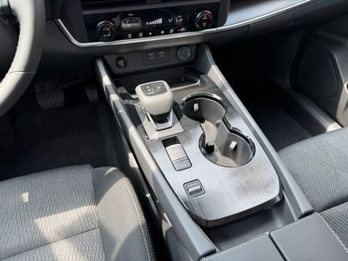 New 2026 Nissan Rogue SV FWD image 17