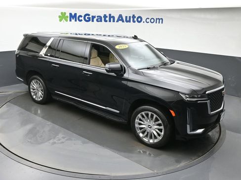 Used 2022 Cadillac Escalade ESV Premium Luxury image 3